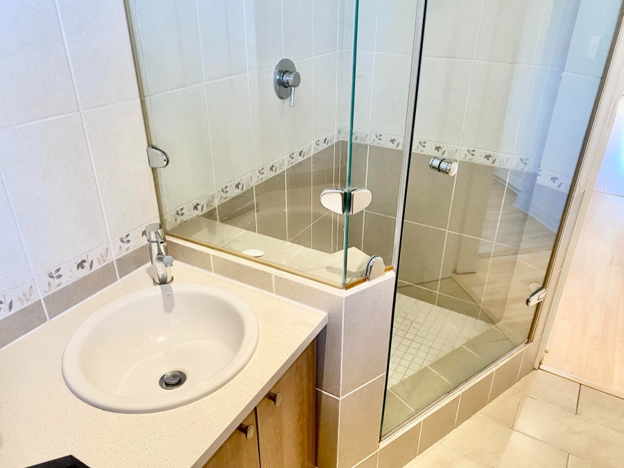 To Let 2 Bedroom Property for Rent in Eltonhill Gauteng