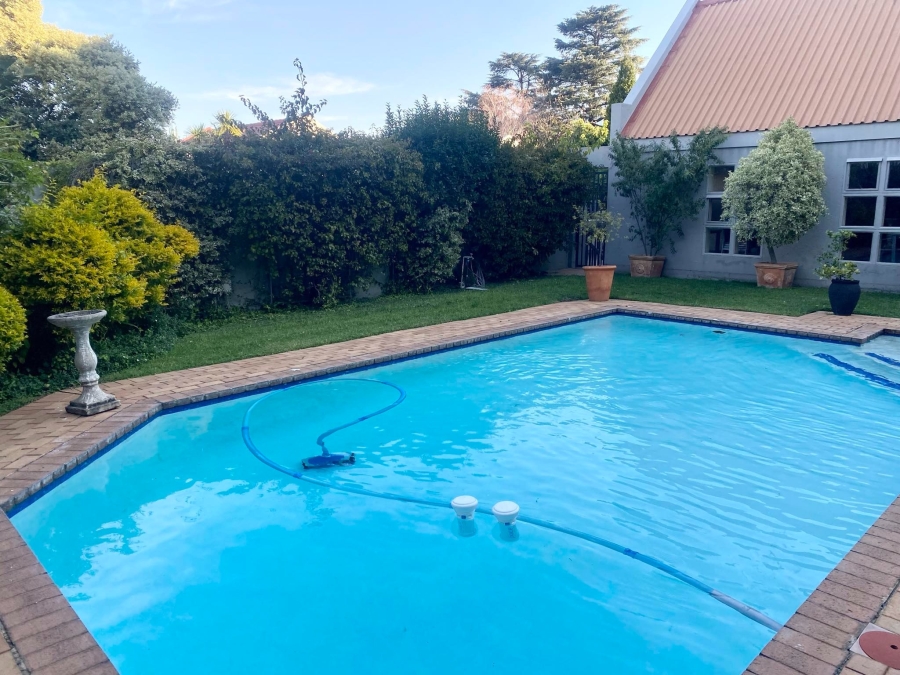 To Let 2 Bedroom Property for Rent in Eltonhill Gauteng