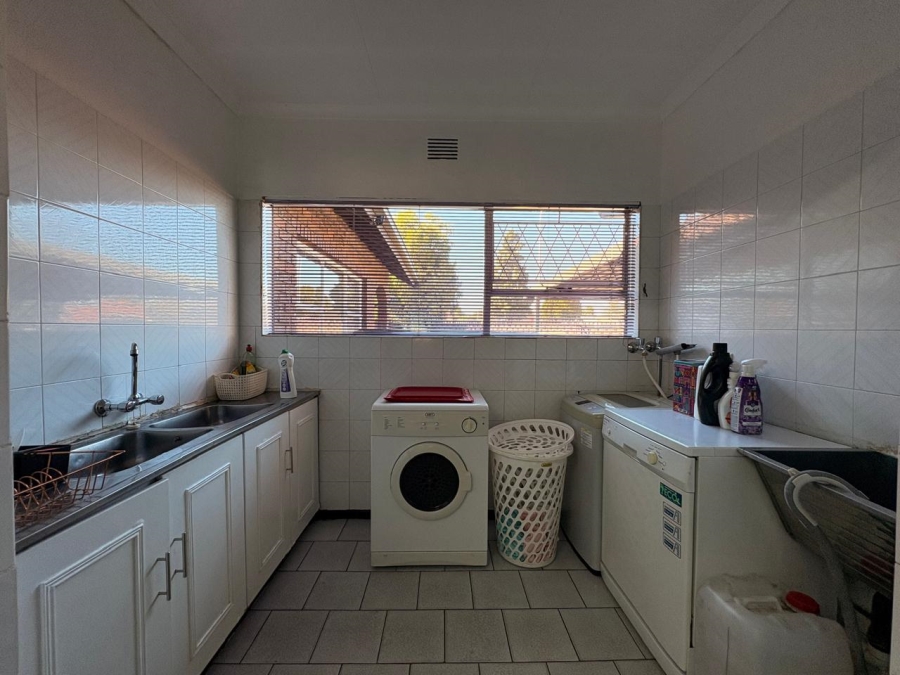4 Bedroom Property for Sale in Dalpark Proper Gauteng