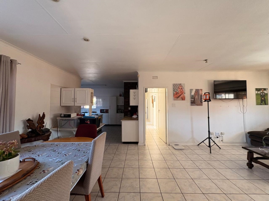 4 Bedroom Property for Sale in Dalpark Proper Gauteng