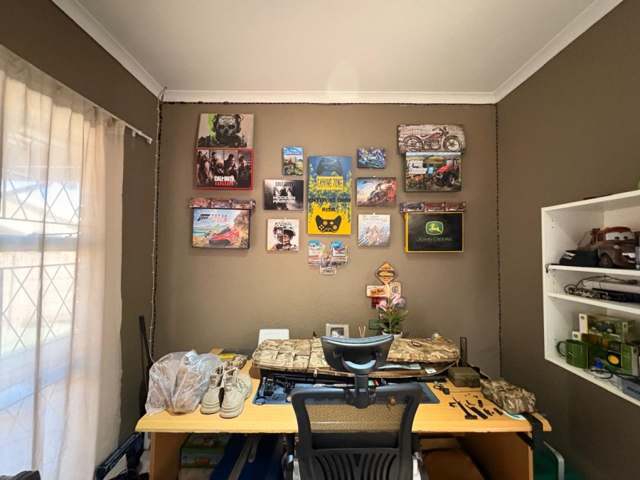 4 Bedroom Property for Sale in Dalpark Proper Gauteng