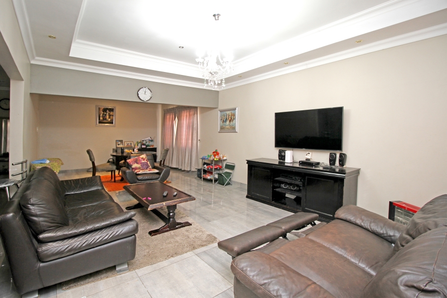 3 Bedroom Property for Sale in Orange Grove Gauteng