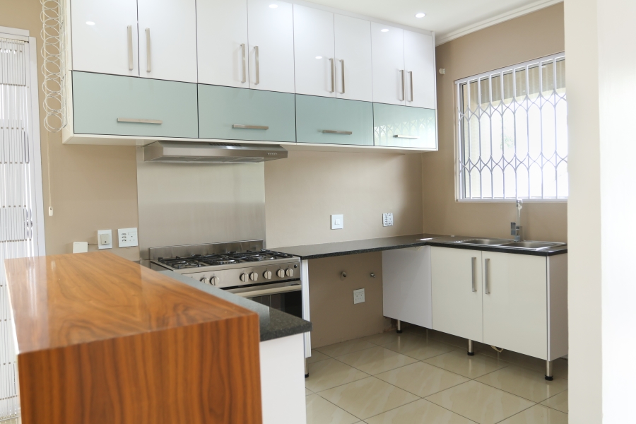 To Let 3 Bedroom Property for Rent in Bryanston Gauteng