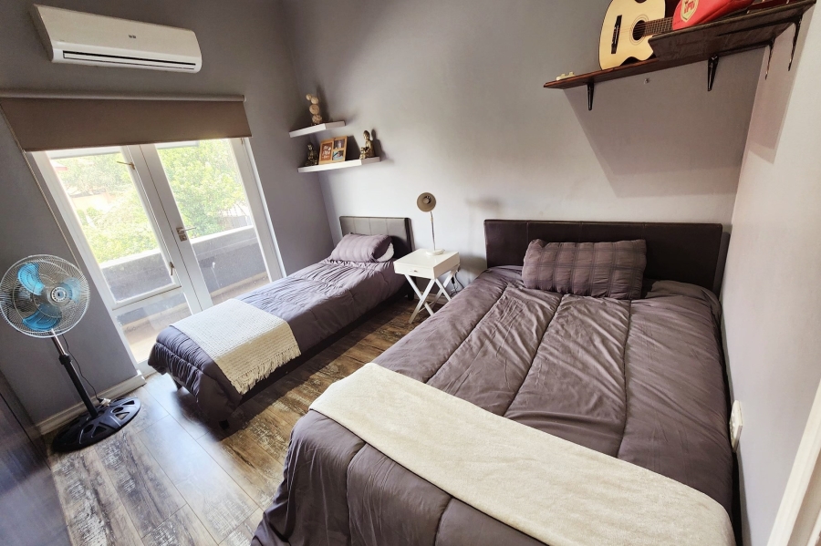 7 Bedroom Property for Sale in Raslouw Gauteng