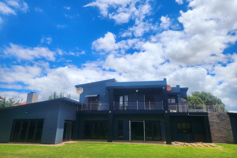 7 Bedroom Property for Sale in Raslouw Gauteng
