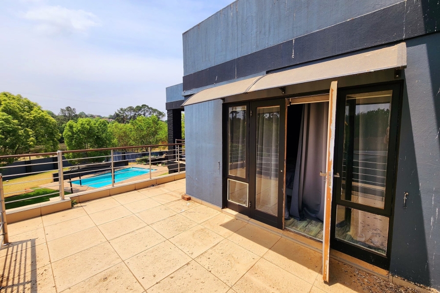 7 Bedroom Property for Sale in Raslouw Gauteng