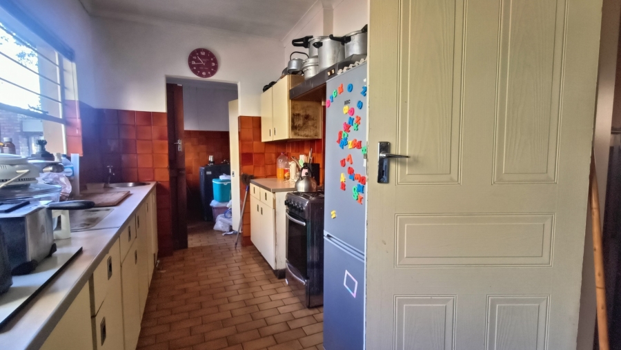 To Let 4 Bedroom Property for Rent in Brackendowns Gauteng