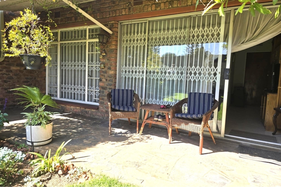 2 Bedroom Property for Sale in Edleen Gauteng