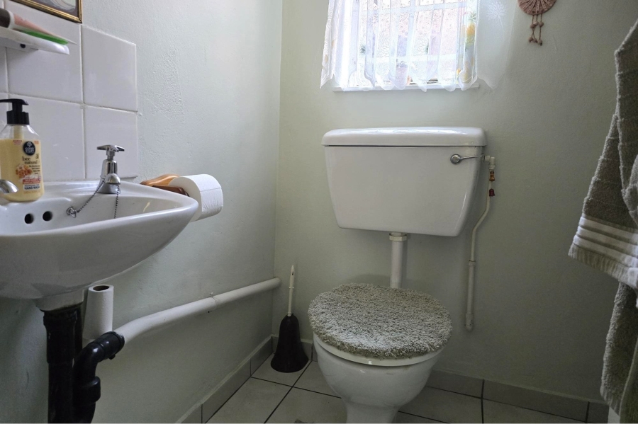2 Bedroom Property for Sale in Edleen Gauteng