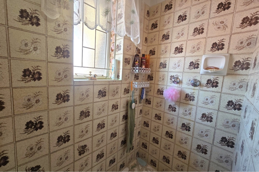 2 Bedroom Property for Sale in Edleen Gauteng