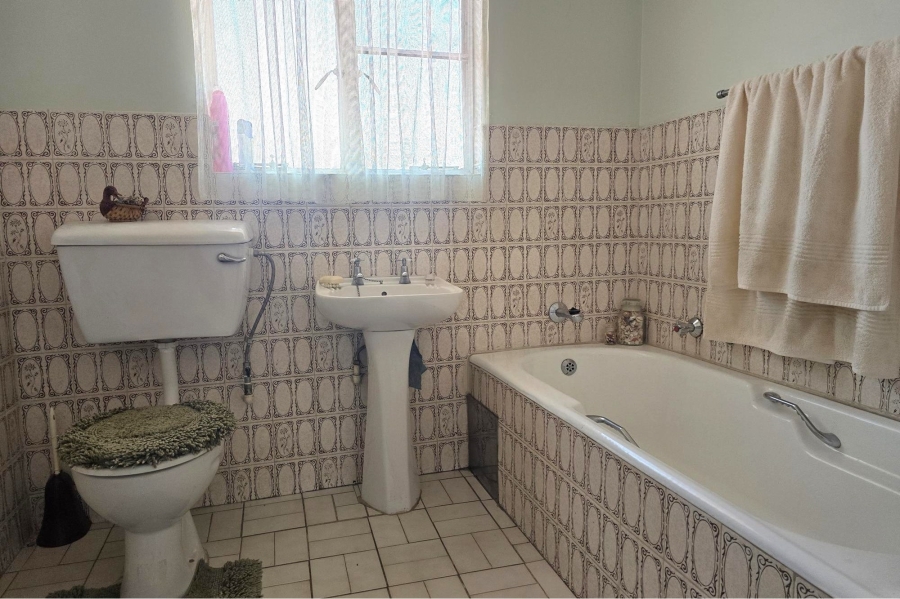 2 Bedroom Property for Sale in Edleen Gauteng