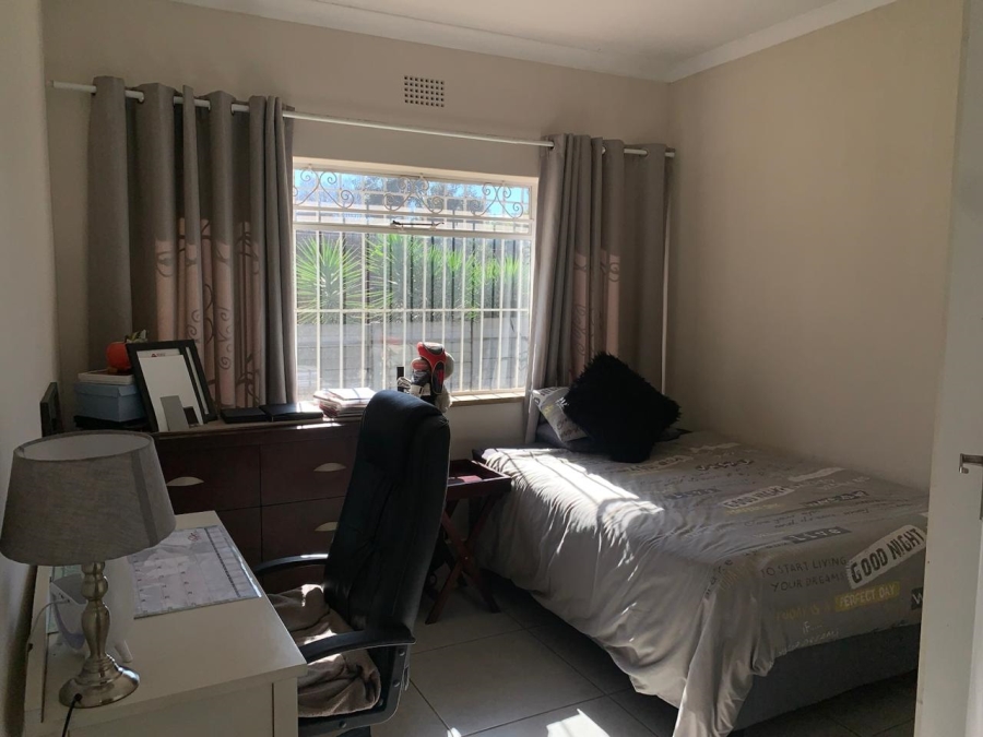 To Let 2 Bedroom Property for Rent in Franklin Roosevelt Park Gauteng