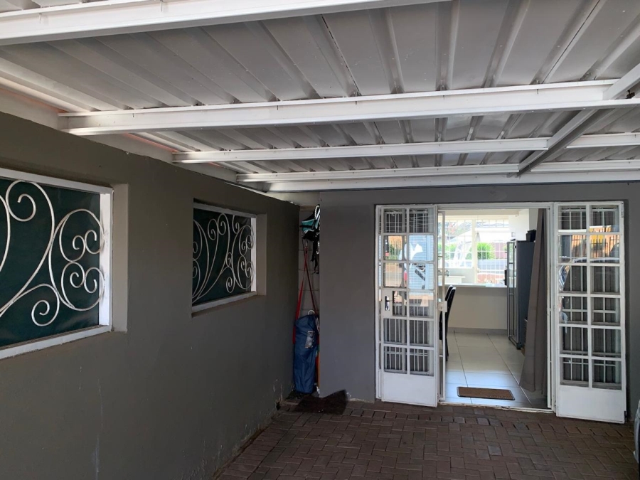 To Let 2 Bedroom Property for Rent in Franklin Roosevelt Park Gauteng