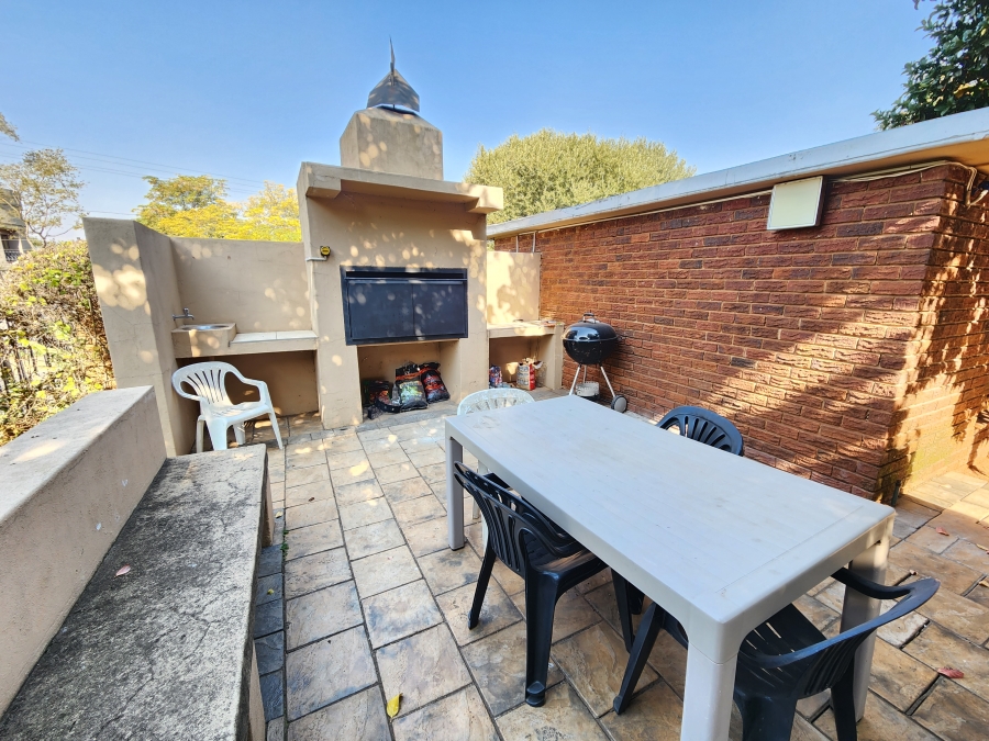 To Let 2 Bedroom Property for Rent in Lynnwood Gauteng