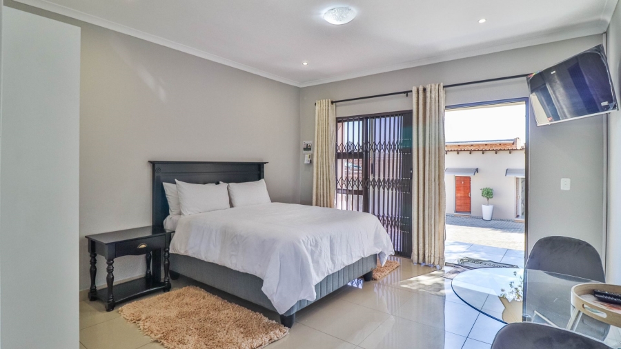 7 Bedroom Property for Sale in Johannesburg North Gauteng