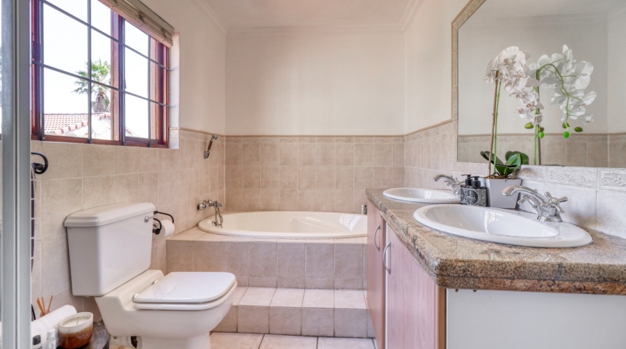 4 Bedroom Property for Sale in Craigavon Gauteng