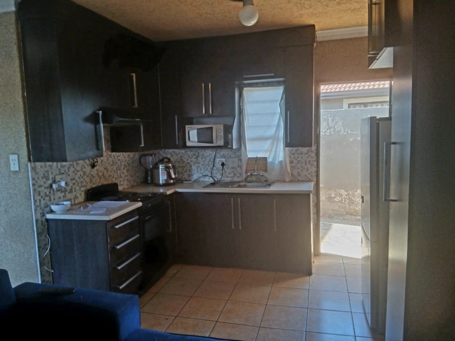 2 Bedroom Property for Sale in Aureus Gauteng