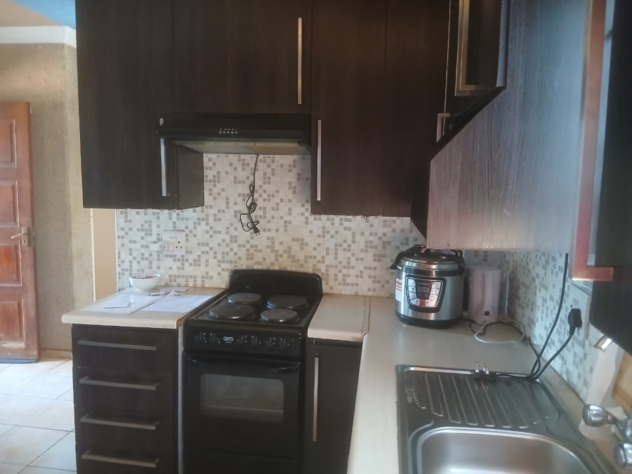2 Bedroom Property for Sale in Aureus Gauteng
