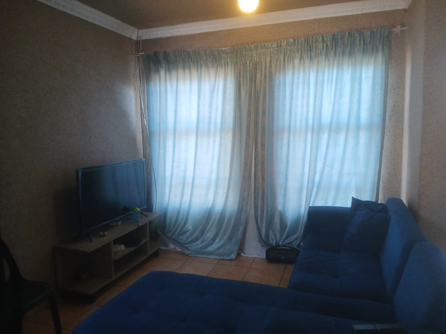 2 Bedroom Property for Sale in Aureus Gauteng