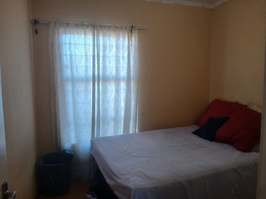2 Bedroom Property for Sale in Aureus Gauteng