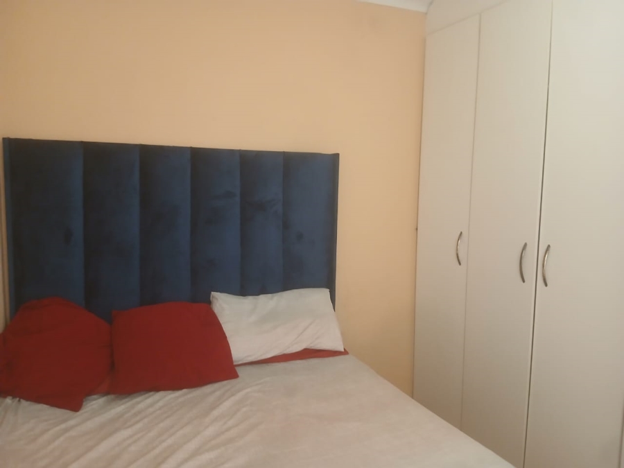 2 Bedroom Property for Sale in Aureus Gauteng
