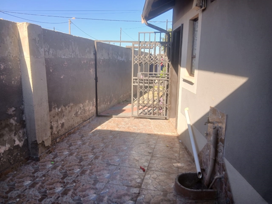 2 Bedroom Property for Sale in Aureus Gauteng