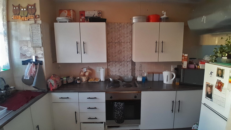 2 Bedroom Property for Sale in Wonderboom South Gauteng