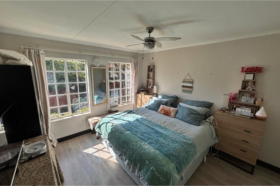 2 Bedroom Property for Sale in Hennopspark Gauteng