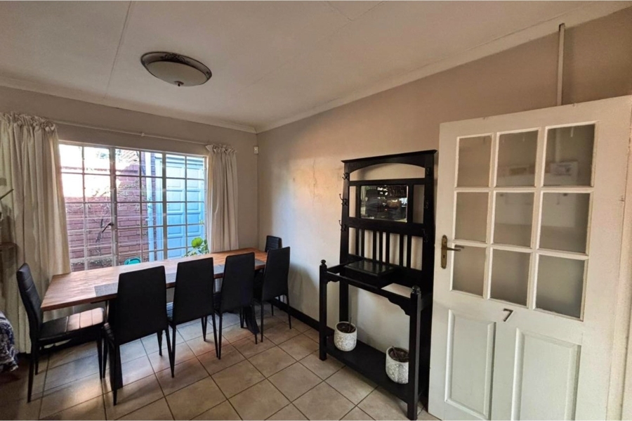 2 Bedroom Property for Sale in Hennopspark Gauteng