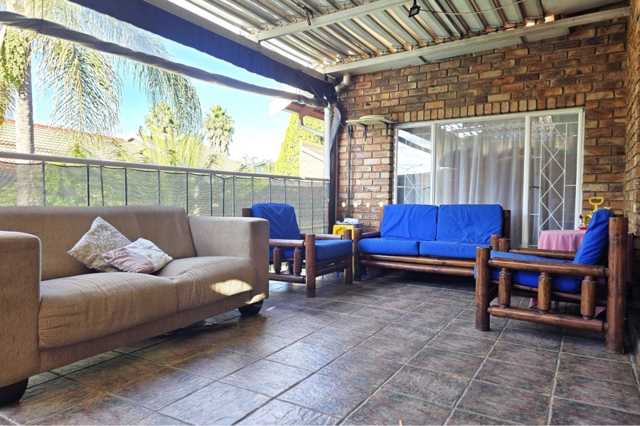 4 Bedroom Property for Sale in Edleen Gauteng