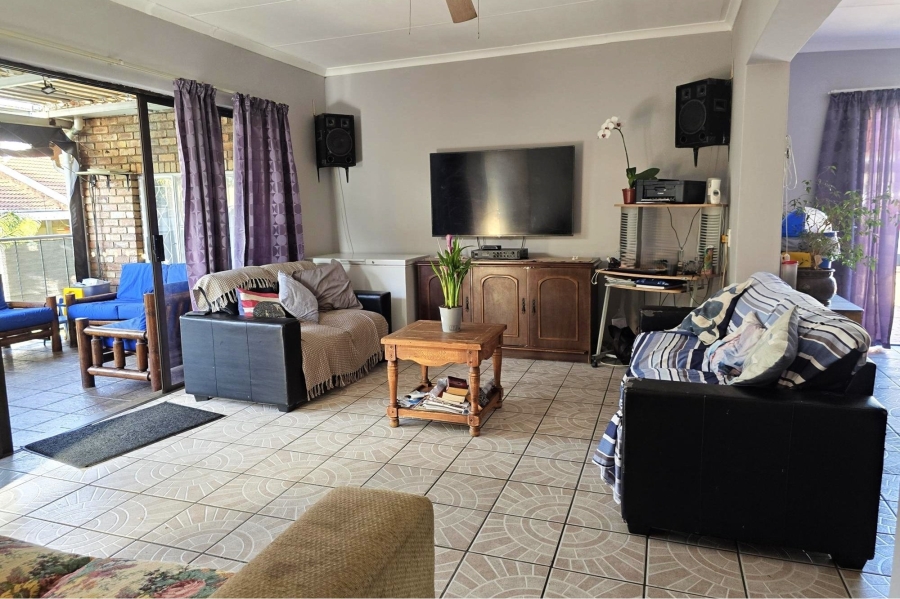 4 Bedroom Property for Sale in Edleen Gauteng