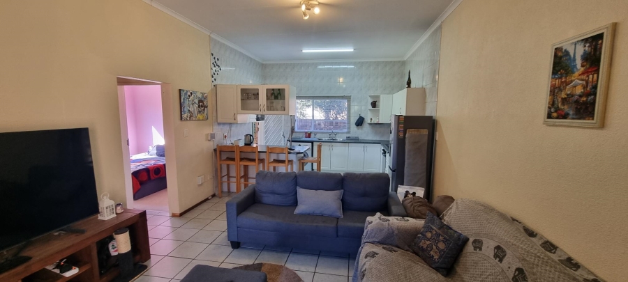 To Let 2 Bedroom Property for Rent in Bromhof Gauteng