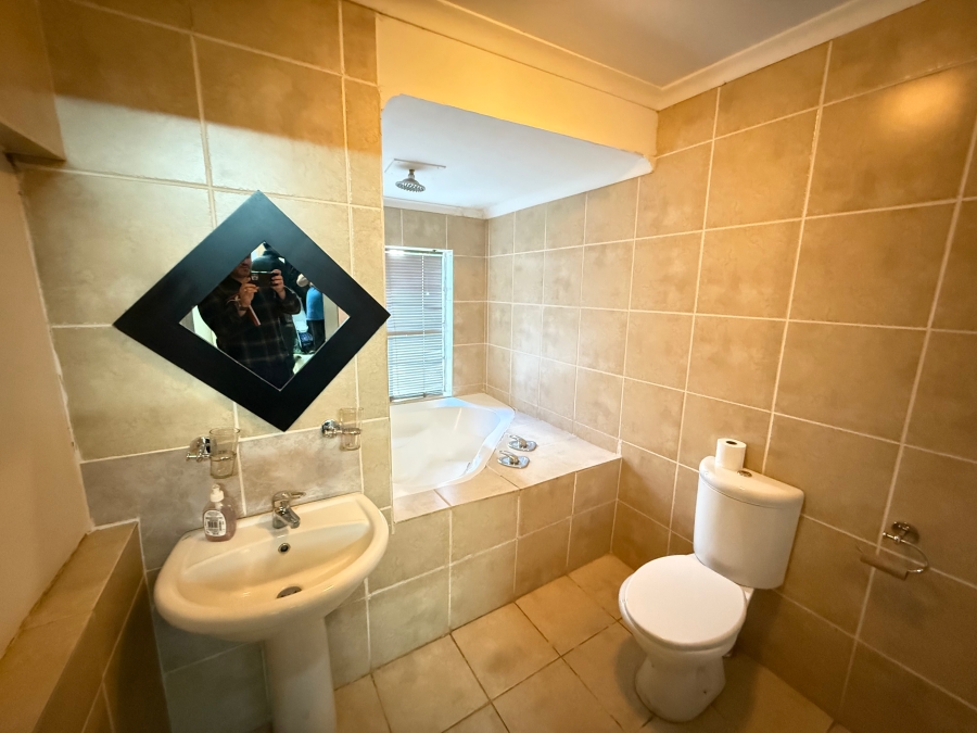 13 Bedroom Property for Sale in Golf View Gauteng
