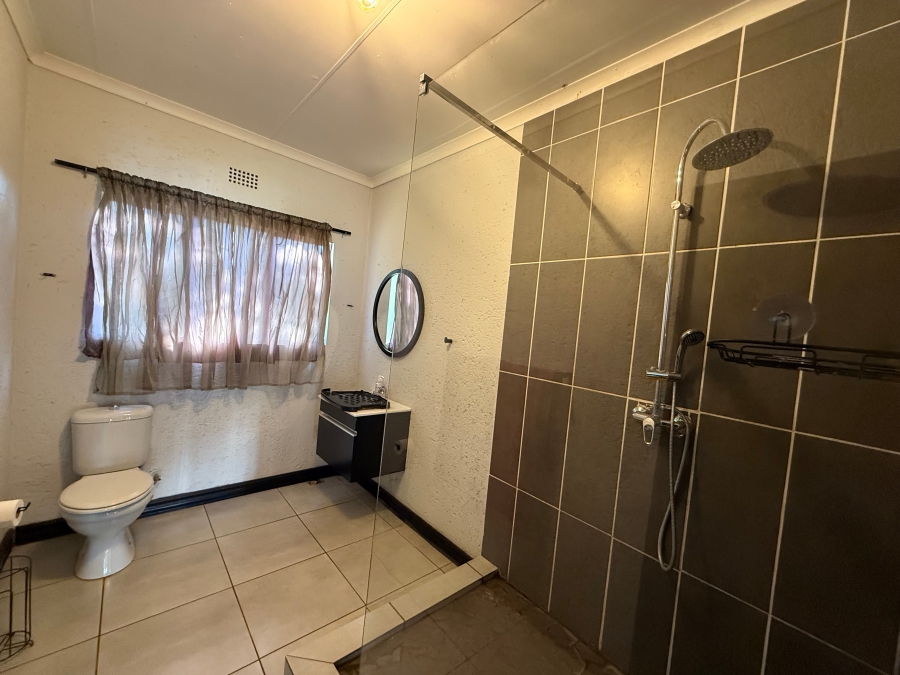 13 Bedroom Property for Sale in Golf View Gauteng