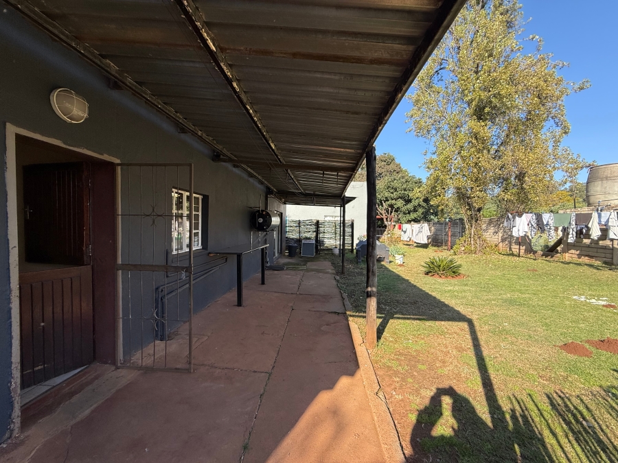 13 Bedroom Property for Sale in Golf View Gauteng