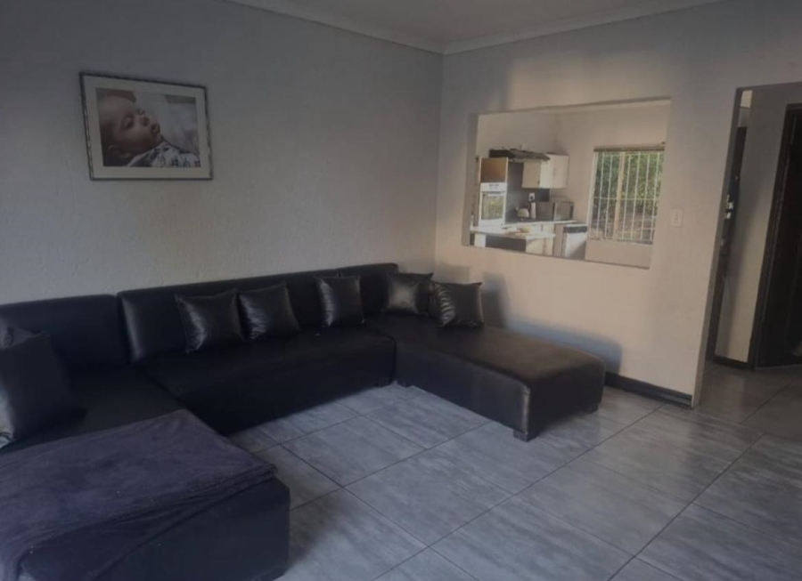 13 Bedroom Property for Sale in Golf View Gauteng