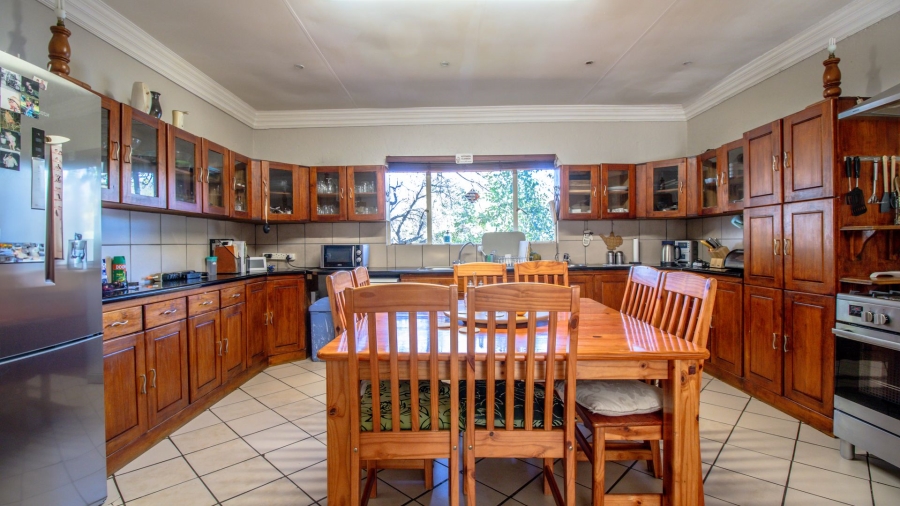 13 Bedroom Property for Sale in Golf View Gauteng