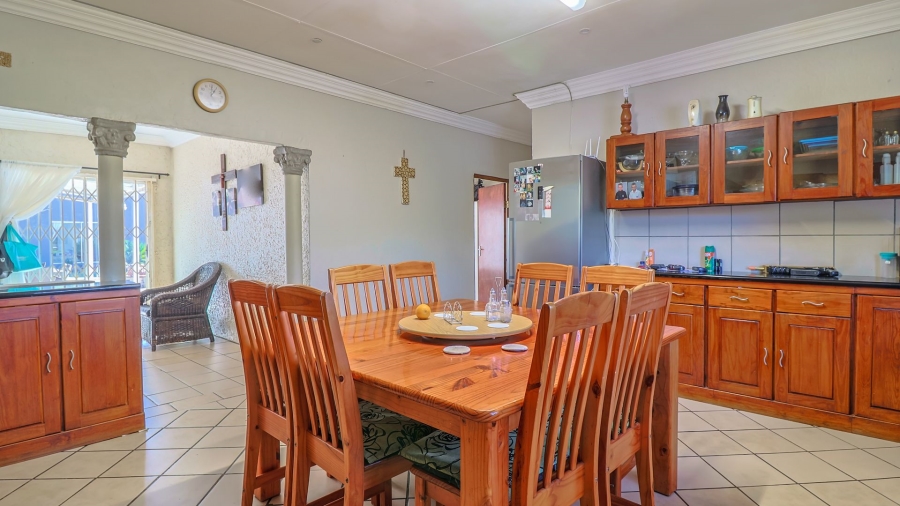 13 Bedroom Property for Sale in Golf View Gauteng