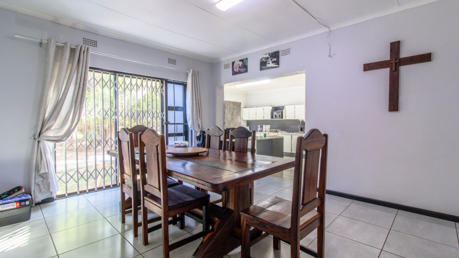 13 Bedroom Property for Sale in Golf View Gauteng