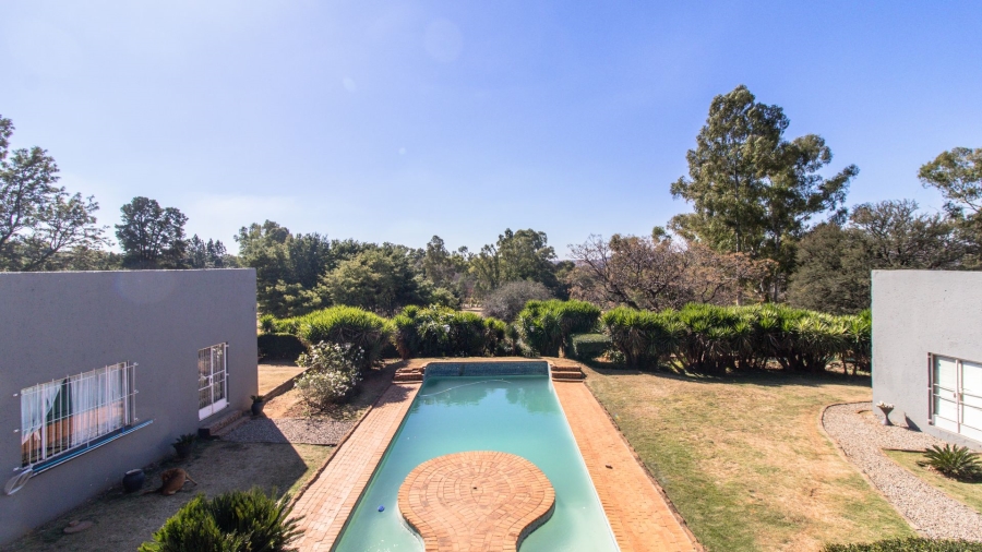 13 Bedroom Property for Sale in Golf View Gauteng