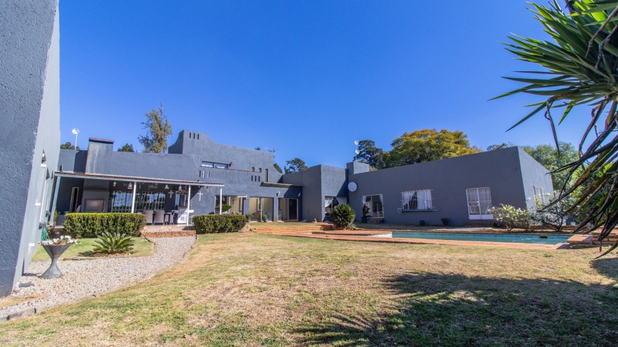13 Bedroom Property for Sale in Golf View Gauteng