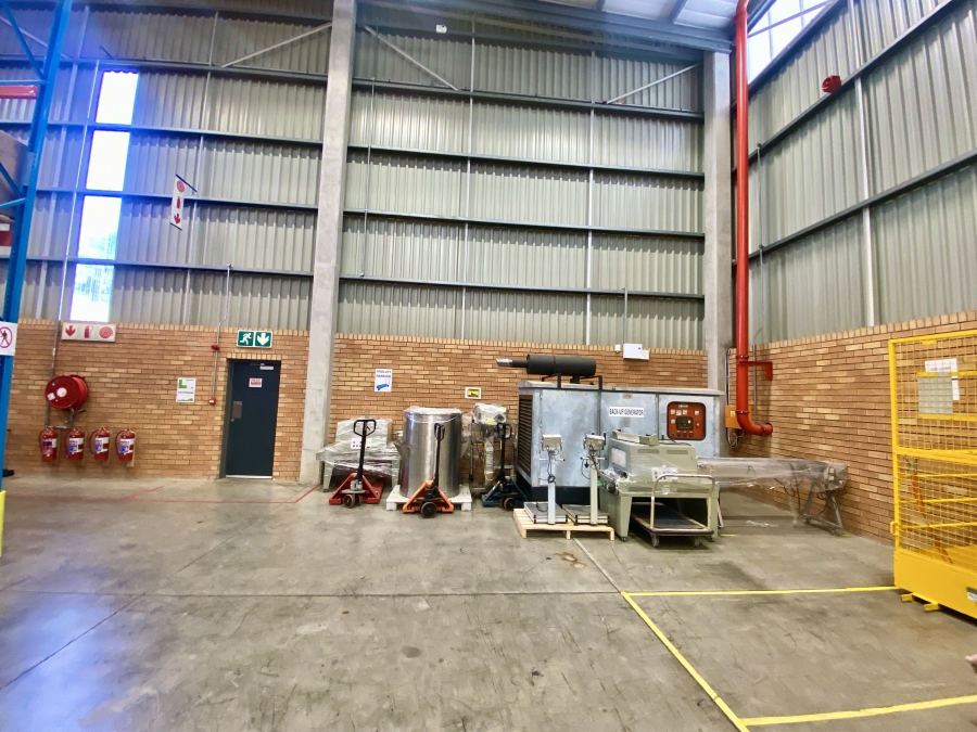 To Let commercial Property for Rent in Randjespark Gauteng