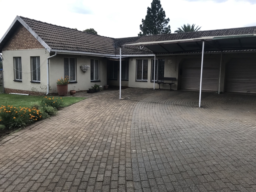 4 Bedroom Property for Sale in Dalpark Gauteng