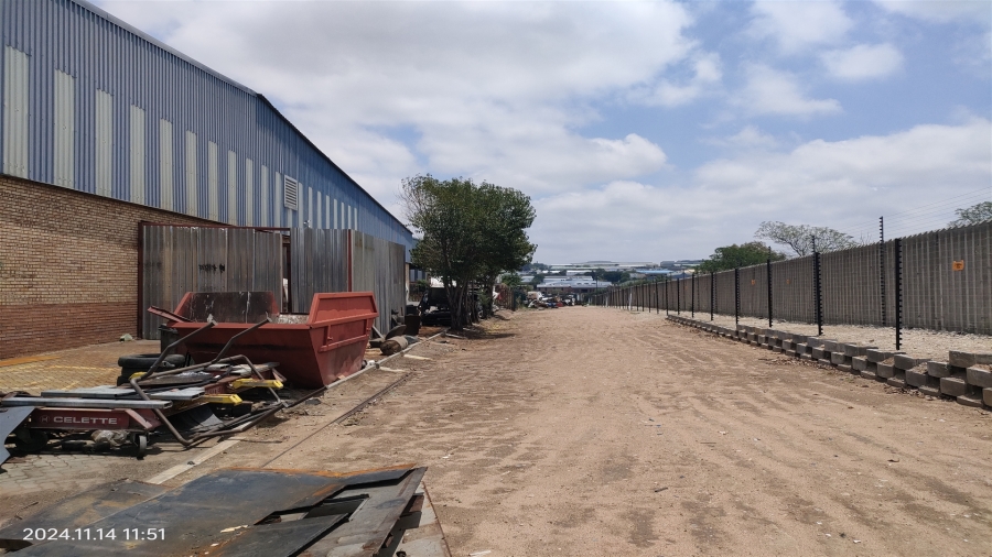 To Let commercial Property for Rent in North Riding Gauteng