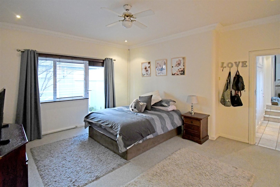 5 Bedroom Property for Sale in Bryanston Gauteng
