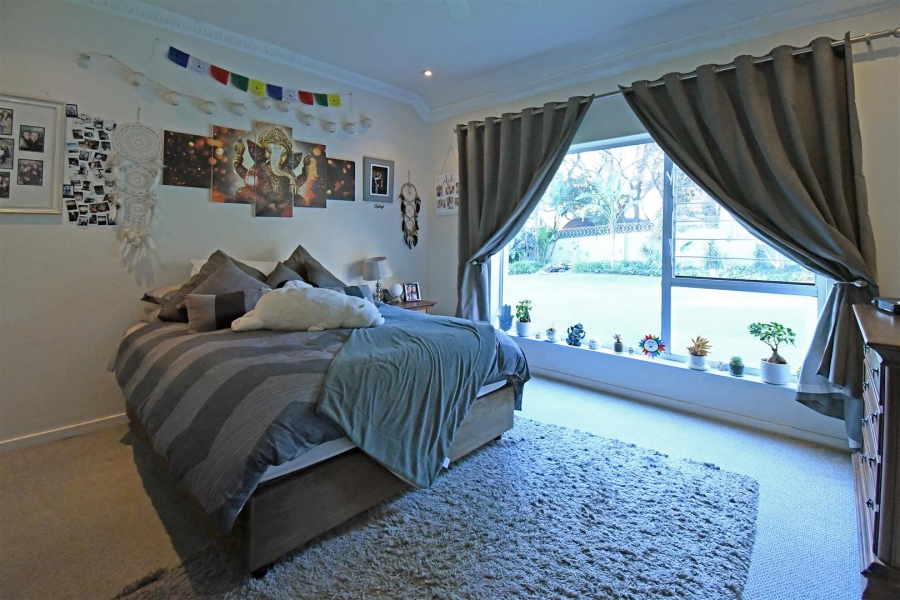 5 Bedroom Property for Sale in Bryanston Gauteng