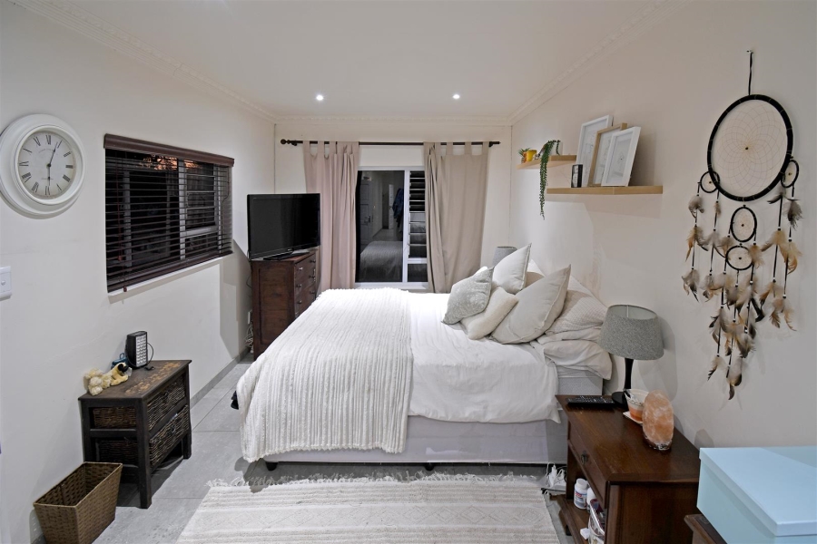 5 Bedroom Property for Sale in Bryanston Gauteng