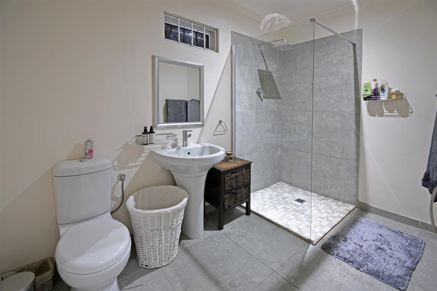 5 Bedroom Property for Sale in Bryanston Gauteng