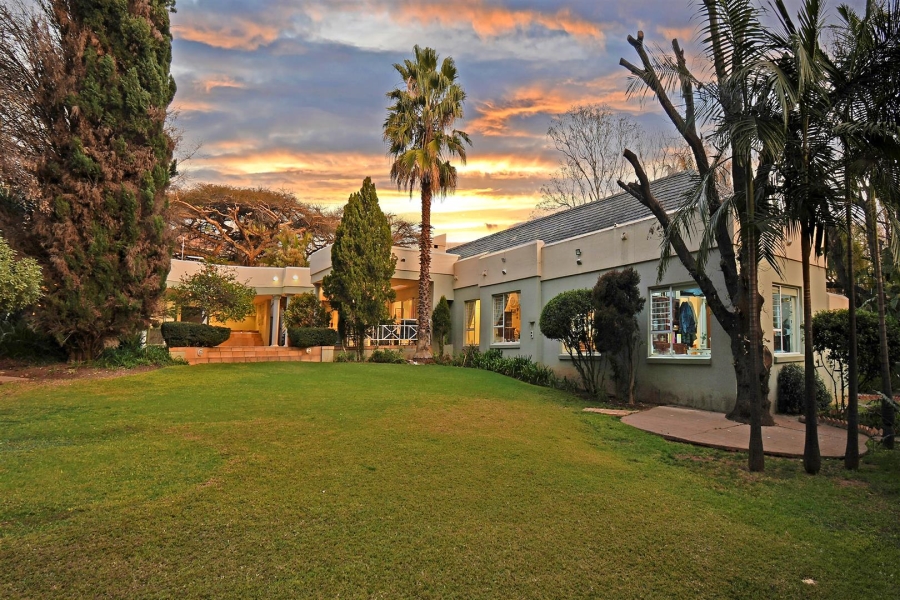 5 Bedroom Property for Sale in Bryanston Gauteng
