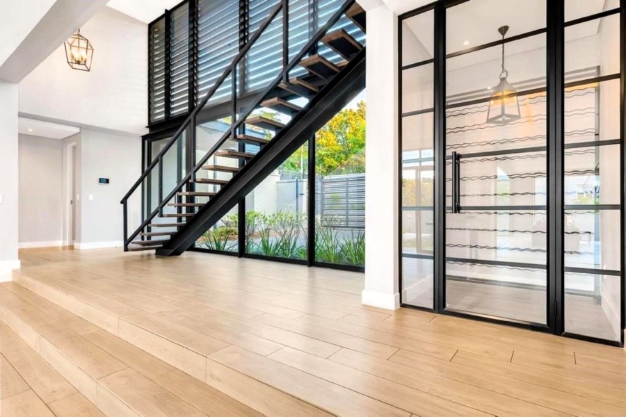 4 Bedroom Property for Sale in Hurlingham Gauteng